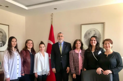 Cumhurbaşkanlığı Sosyal Politikalar Kurulu Başkanı Sosyal Hizmet Uzman Sayın Prof.Dr. Vedat Işıkhan'ı ziyaret ettik.